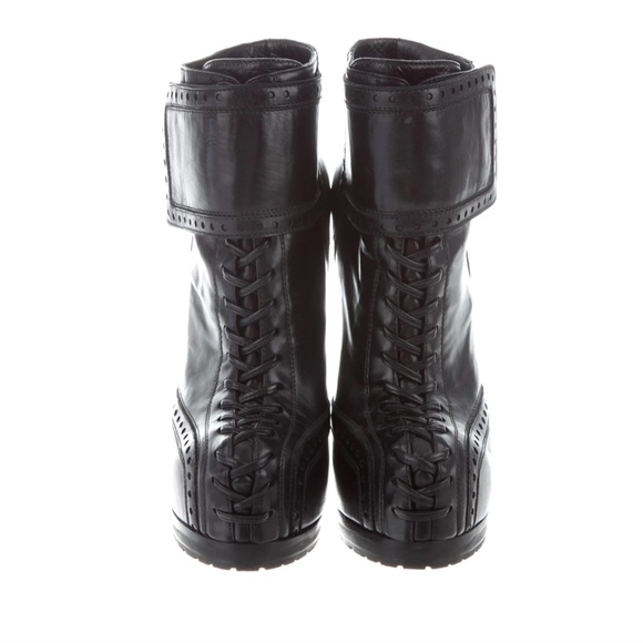 YVES SAINT LAURENT TRIBTOO Leather Lace Up Ankle Boot With Strap - Picture 3 of 5